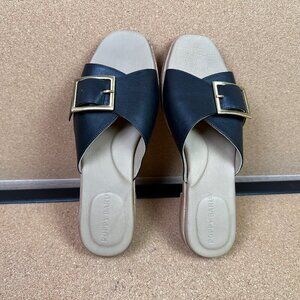 Poppy Barley Black Leather Slide Buckle Sandals Sustainable Minimalist Sz 8